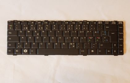 Fujitsu Siemens Amilo Li 2735 MS2228 tastatur med dansk layout – brugt reservedel